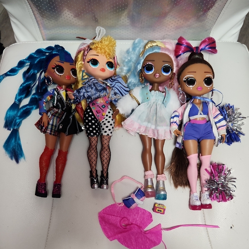 LOL OMG Dolls